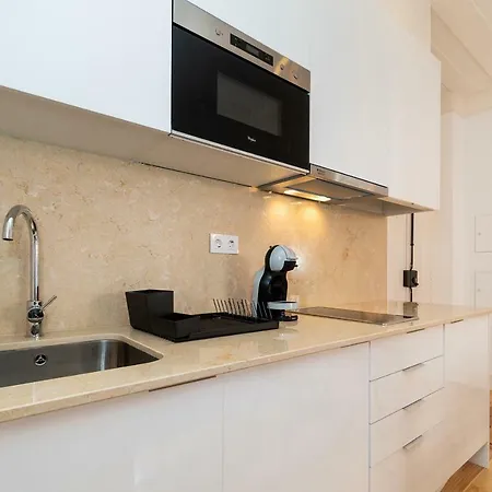 Modern Apt In Dt, 5mins To Martim Moniz Appartamento