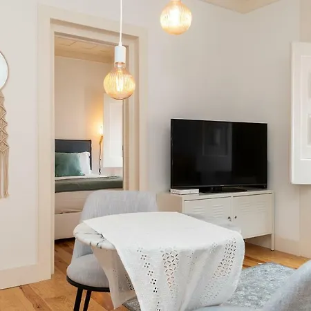 Appartamento Modern Apt In Dt, 5mins To Martim Moniz Lisbona